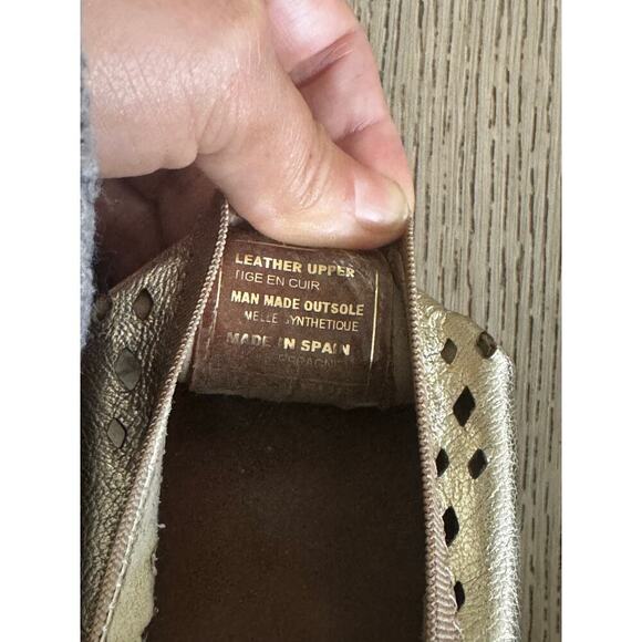 Taos Gold Ballet Flats Size 6.5 - Picture 4 of 6
